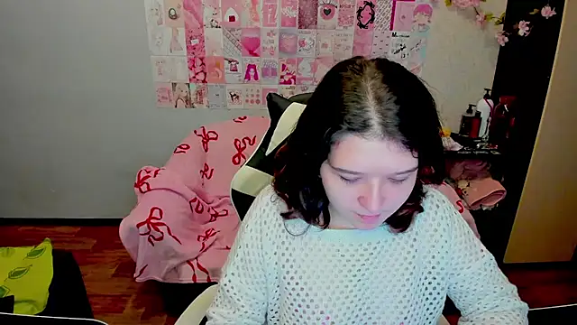 Snapshot of Acid_Kate chatting on 10/05/25, 12:20 Acid Kate online show from 10/05/25, 12:20