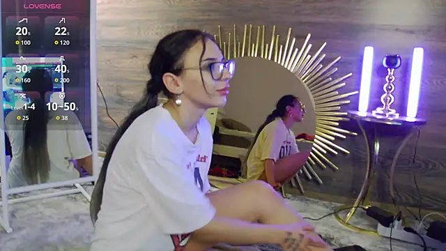 IsabellaLuxx online show from 10/14/25, 08:09