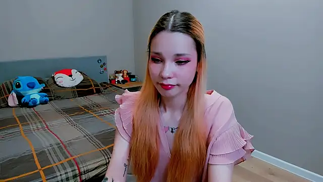 Snapshot of Kitten_Alissa chatting on 10/07/25, 06:38 Kitten Alissa online show from 10/07/25, 06:38