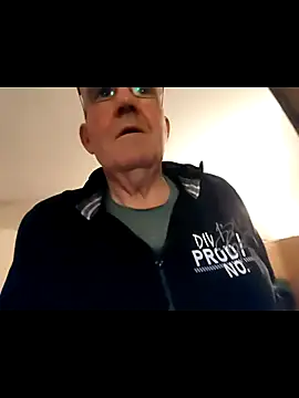 Oldmenhot66 online show from 11/12/25, 06:08