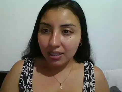 Snapshot of _Romilly_ chatting on 09/20/25, 04:02 Romilly online show from 09/20/25, 04:02