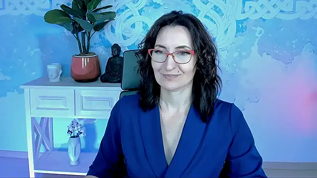 UnaTerra online show from 10/10/25, 05:39