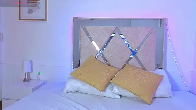 Anthonellacandy online show from 11/13/25, 07:24