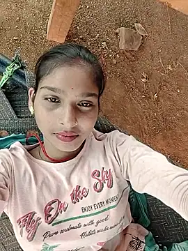 Snapshot of Yatiksha_Beby chatting on 09/14/25, 08:02 Yatiksha Beby online show from 09/14/25, 08:02