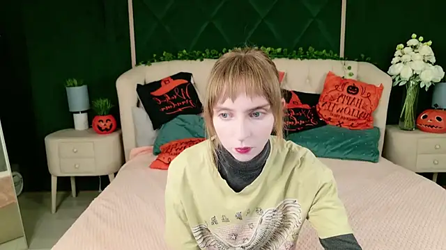 Beverly Gomes online show from 10/18/25, 05:32