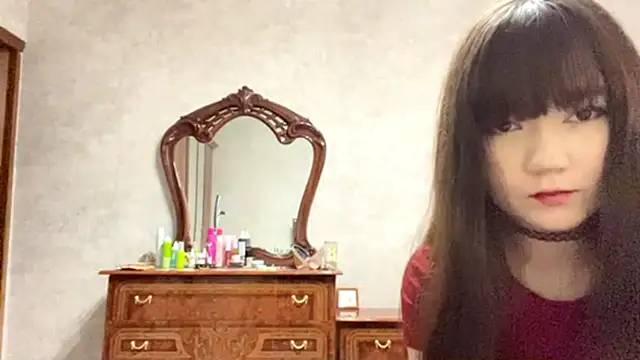 Pikmigirl18 online show from 10/14/25, 11:00