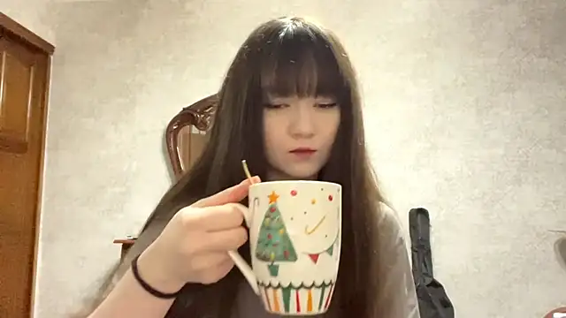 Pikmigirl18 online show from 10/17/25, 01:14