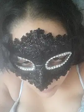 LOCA GIRL online show from 09/13/25, 12:05