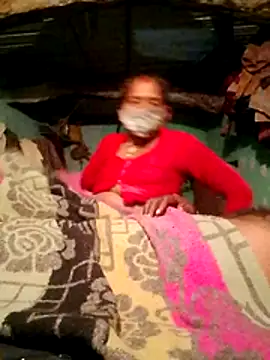 CUTE-004 online show from 10/10/25, 04:06