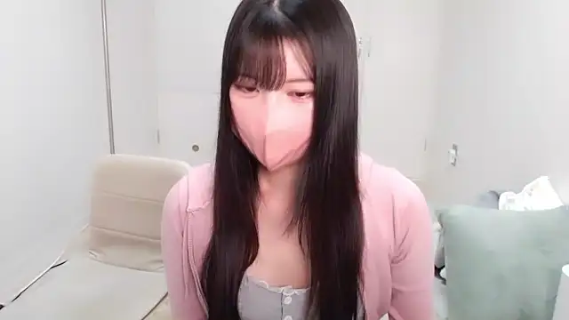 Snapshot of moka-neko chatting on 11/12/25, 05:13 moka-neko online show from 11/12/25, 05:13