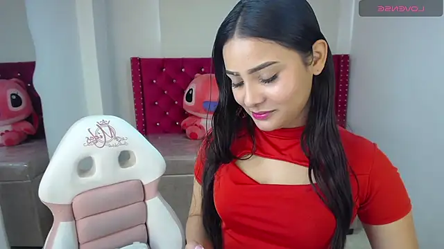 Ariannaa m online show from 11/11/25, 04:51