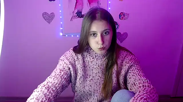Snapshot of Milka_kamila chatting on 09/26/25, 01:04 Milka kamila online show from 09/26/25, 01:04