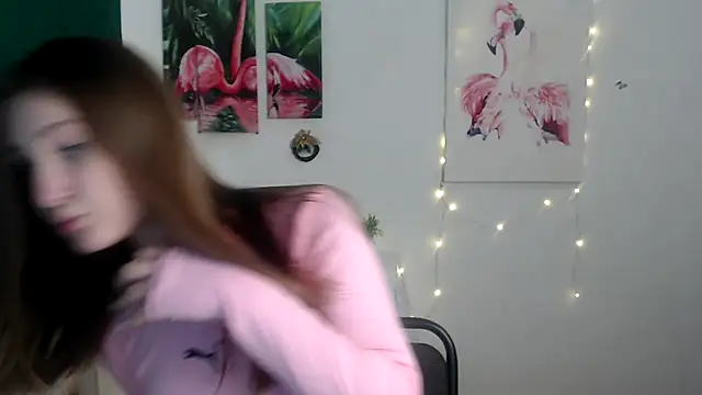 Snapshot of Milka_kamila chatting on 11/16/25, 01:28 Milka kamila online show from 11/16/25, 01:28