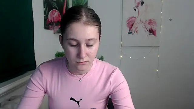 Snapshot of Milka_kamila chatting on 11/18/25, 12:31 Milka kamila online show from 11/18/25, 12:31