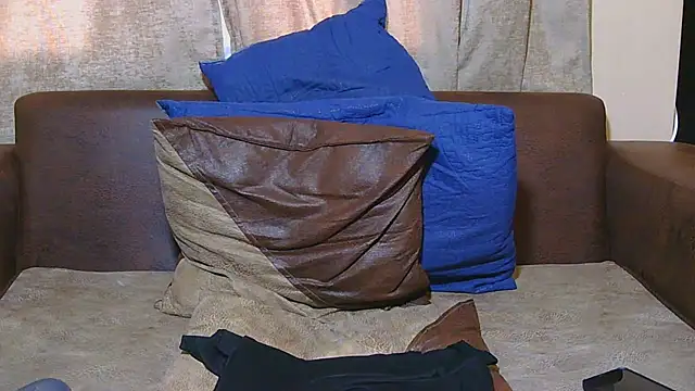 Treasurexmellom online show from 11/16/25, 07:25