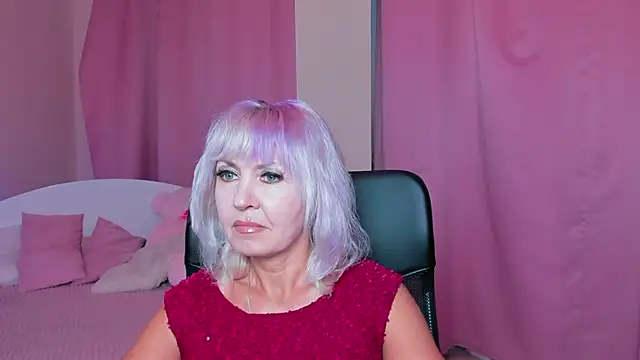 Snapshot of MissVall chatting on 09/11/25, 04:29 MissVall online show from 09/11/25, 04:29