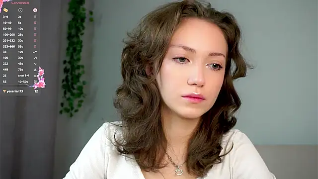 ZeniaBolich online show from 11/13/25, 10:19