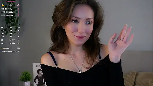 ZeniaBolich online show from 11/18/25, 09:30