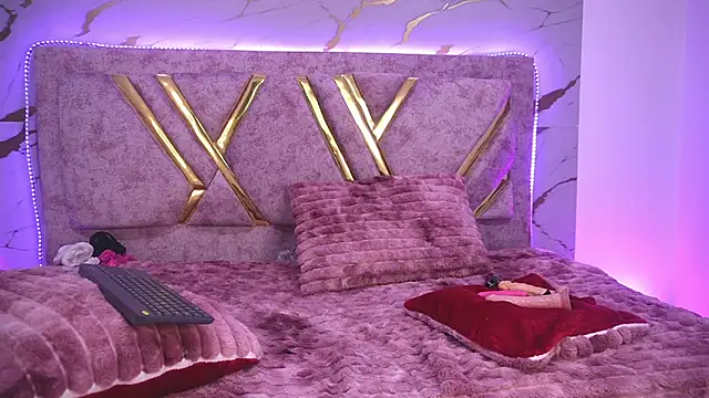 violetta maki online show from 11/05/25, 01:49