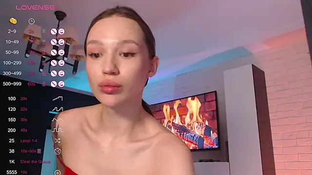 JadeSwift online show from 09/22/25, 03:14