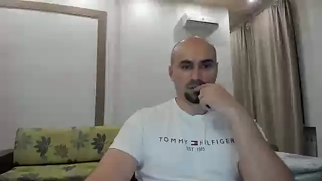 Gri SH online show from 10/20/25, 04:51