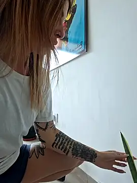 goddessfoxyla online show from 10/16/25, 02:18