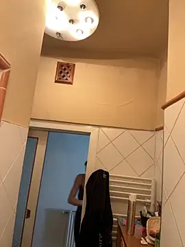 SophiiaStarr online show from 10/16/25, 12:39