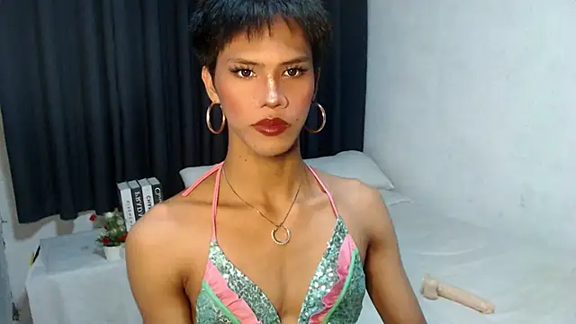 Snapshot of Tasha_Temptation chatting on 09/19/25, 11:55 Tasha Temptation online show from 09/19/25, 11:55