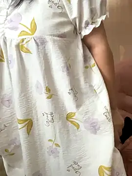 smgirls online show from 10/07/25, 08:33