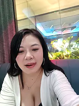 smgirls online show from 10/17/25, 11:35