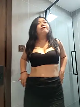 smgirls online show from 10/23/25, 06:17