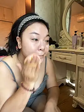 smgirls online show from 10/27/25, 09:35