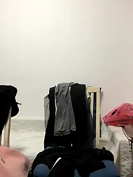 smgirls online show from 11/11/25, 05:46