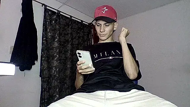 sam hottt online show from 10/01/25, 05:46