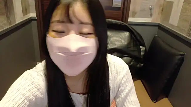 Ema-- online show from 11/12/25, 10:15