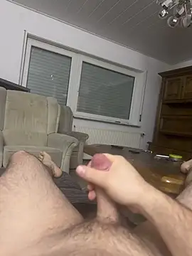 Snapshot of flamur_albania chatting on 11/19/25, 06:30 flamur albania online show from 11/19/25, 06:30