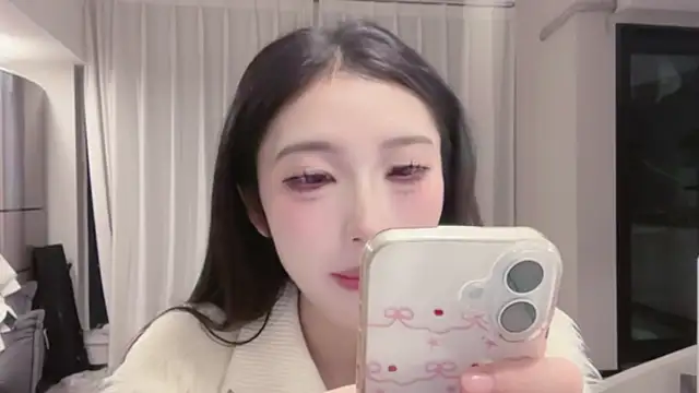 ZhaoZhao-ZM online show from 10/28/25, 01:25