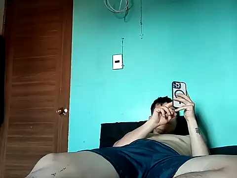 True Di online show from 10/24/25, 06:48