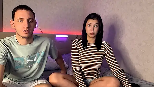 Snapshot of rick_mila chatting on 10/20/25, 01:00 rick mila online show from 10/20/25, 01:00