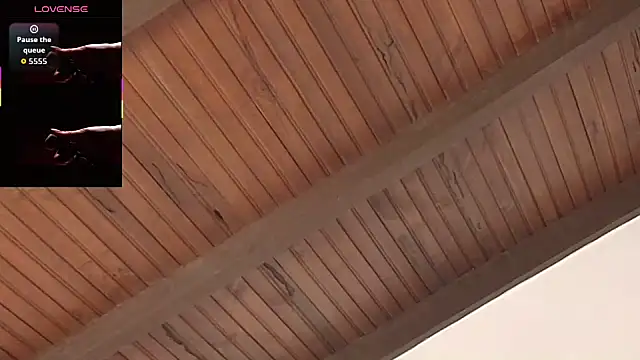 Snapshot of perla77 chatting on 10/22/25, 08:08 perla77 online show from 10/22/25, 08:08