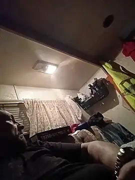 Snapshot of Chris_is_spun chatting on 11/02/25, 04:59 Chris is spun online show from 11/02/25, 04:59