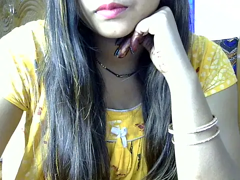 dreamgirl20262 online show from 10/22/25, 04:57