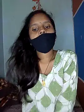 Snapshot of Komal-Rajput chatting on 11/10/25, 01:10 Komal-Rajput online show from 11/10/25, 01:10