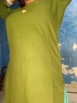 Snapshot of Komal-Rajput chatting on 11/15/25, 06:33 Komal-Rajput online show from 11/15/25, 06:33