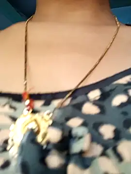 Snapshot of Komal-Rajput chatting on 11/16/25, 08:09 Komal-Rajput online show from 11/16/25, 08:09