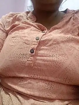 bitch-horny online show from 10/25/25, 01:18