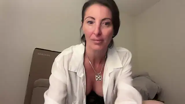 NurseStephania online show from 10/19/25, 03:29