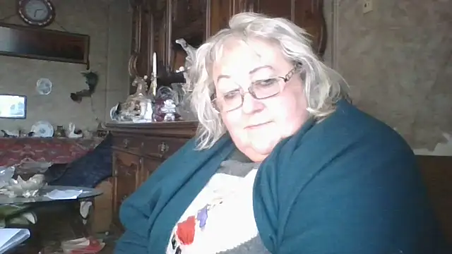 Lala-Love56 online show from 10/09/25, 11:30