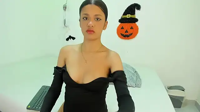 Sexy777Couple online show from 10/28/25, 06:10