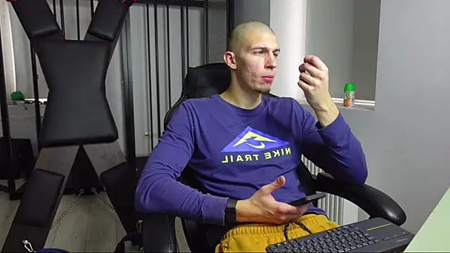 Ryan Dozer online show from 10/16/25, 08:04